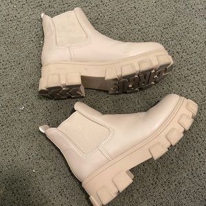 Circus by Sam Edelman tan booties